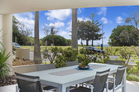 The Palms 1 @ Clarkes Beach - Accommodation Europe 1