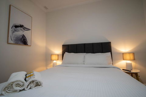 The Platypus Accommodation & Cafe - Tourism Bookings 2