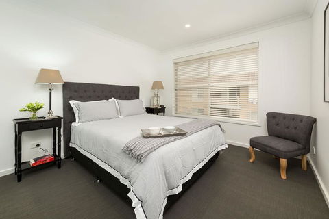 The Provincial - Central & Sophisticated - Tourism Bookings 3