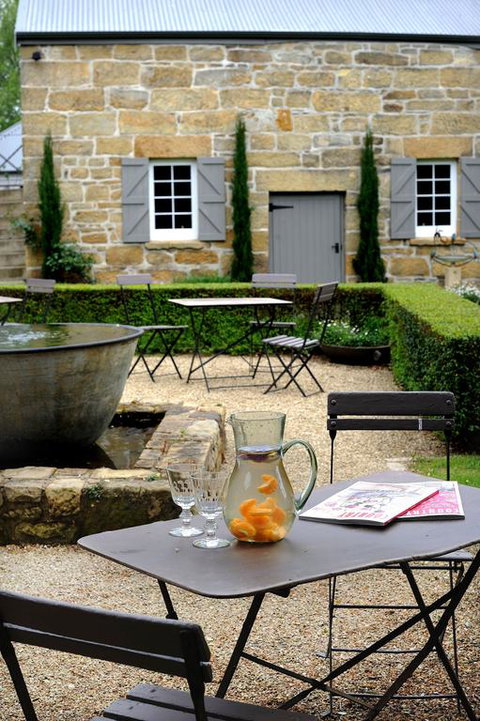 The Red Feather Inn - Events Australia 3