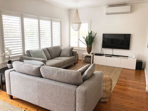 The Seaside Beachhouse Mollymook - Events Australia 0