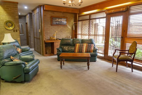 The Townhouse - Tourism Bookings 1