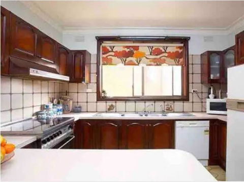 Thomastown Antique House En-suite Room - Tourism Bookings 2