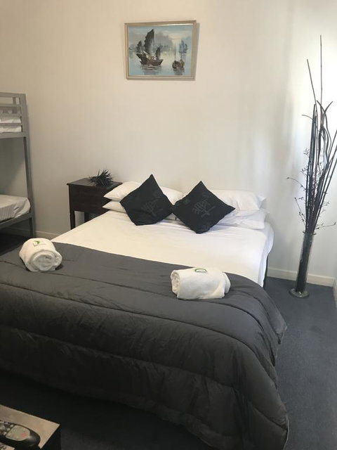 Tin Can Bay Budget Accommodation - Tourism Bookings 0