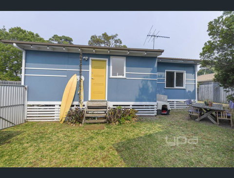 Toot Toot ! 50s Classic Beach House With Bungalow - Events Australia 3