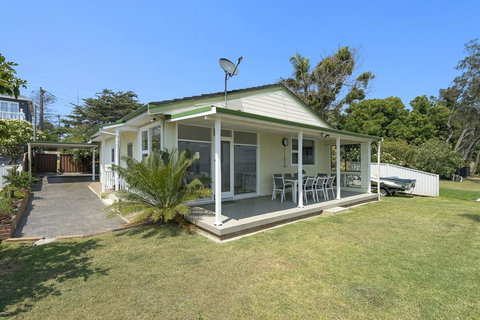 Toukley Lakefront House,Toukley - Events Australia 0
