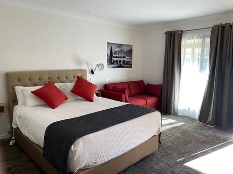 Town Square Motel - Tourism Bookings 2