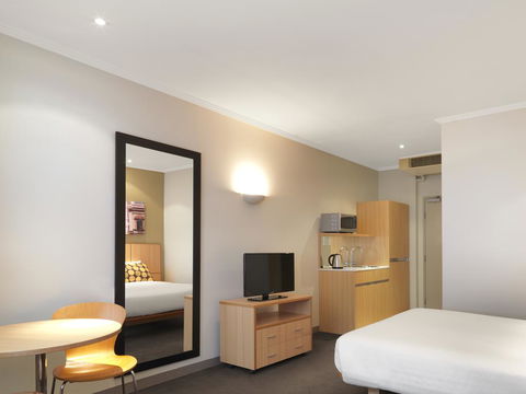 Travelodge Hotel Sydney Martin Place - Tourism Bookings 3