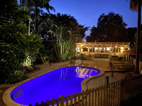 Treehouse On Plantation - Accommodation Europe 1