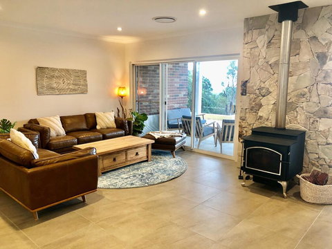 Treetops Holiday Retreat - Events Australia 3