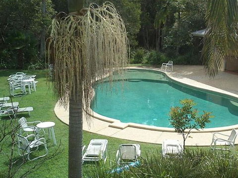 Treetops Lakeside Apartments - Accommodation Europe 0