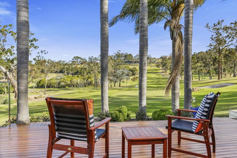 Tura Beach Golf Stays - Events Australia 2