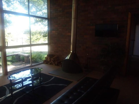 Twinkle Tree's Cottage - Events Australia 0