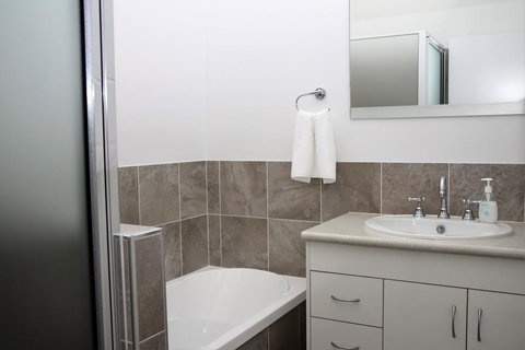 Two On Sunset - Events Australia 0