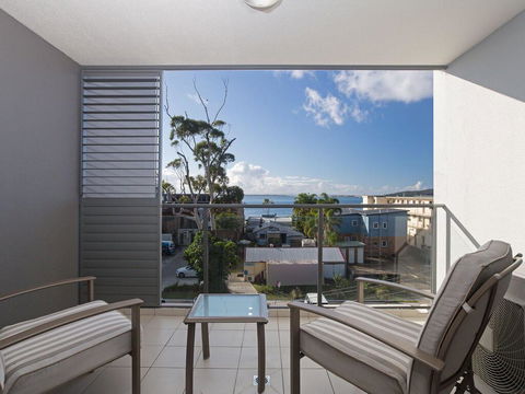 Unit 301 'The Shoal' 6-8 Bullecourt Street - Air Con, Walking To Local Shops & Beach - Tourism Bookings 0