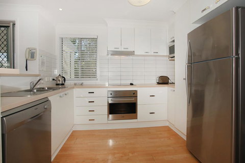 Unit 4, Marcoola Sands, 47 Petrie Avenue Marcoola, 300 BOND, LINEN SUPPLIED - Accommodation Europe 2