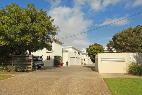 Unit 9 Marcoola Shores 1 Flindersia Street Marcoola, 500 BOND, LINEN INCLUDED - Accommodation Europe 3