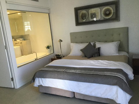 Upmarket Resort At Oracle Broadbeach URGC - Accommodation Europe 3