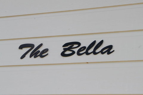 Valley Cabins By The Creek - Events Australia 1