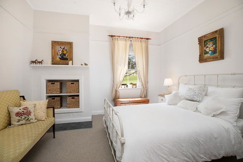 Victoria Cottage - Events Australia 1