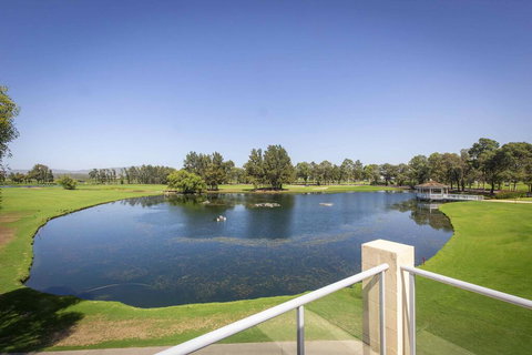 Villa On The Green - Events Australia 1