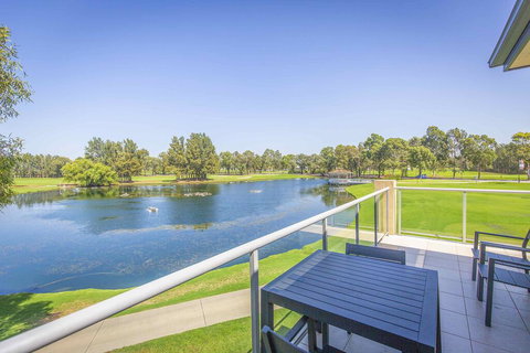 Villa On The Green - Events Australia 2