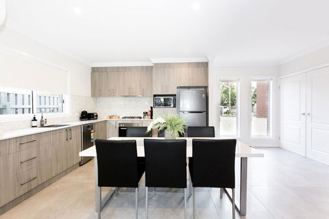 Wagga Apartments #5 - Tourism Bookings 2