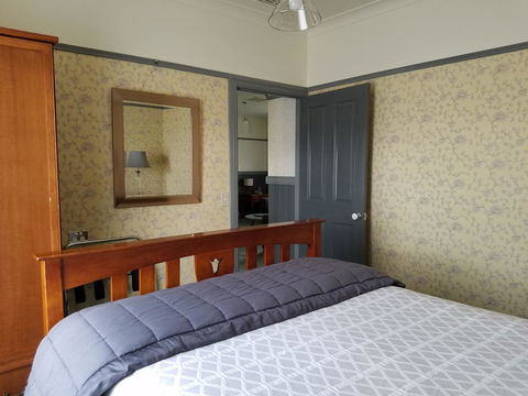 Wagga Wagga Country Cottages - Tourism Bookings 1