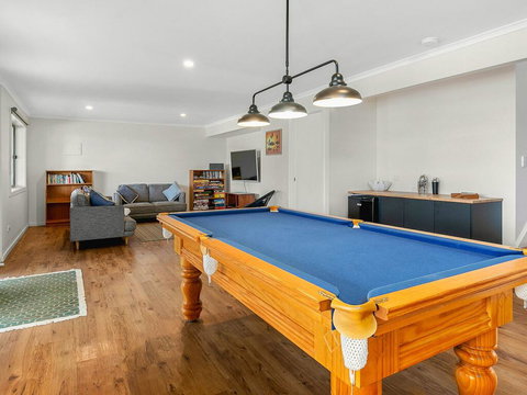 Waikiki Views - Events Australia 1