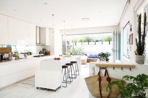 Walk To Beach From This Stylish Bronte Oasis W AC, Wifi And Free Parking - Events Australia 1