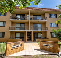 Walk to Surf Beach Club and Shops - Sands Court Boyd St Woorim - Tourism Bookings
