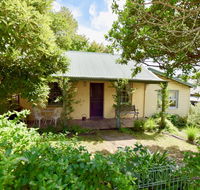 Waragil Cottage - Original Settler's Home - Events Australia