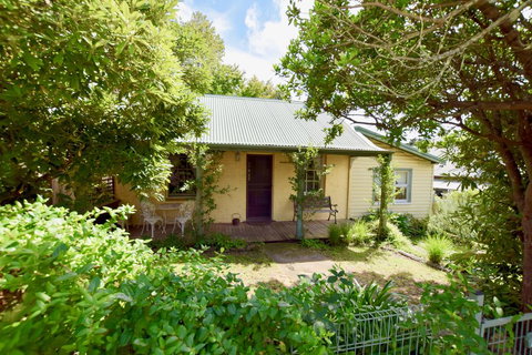 Waragil Cottage - Original Settler's Home - Events Australia 0