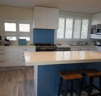 Waterfront 2 Bed Luxury Apartment in Corlette Port Stephens - Sleeps 4 - Events Australia