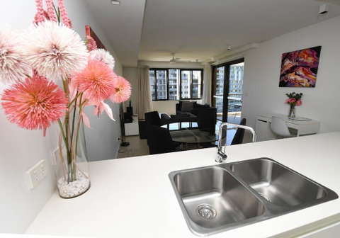 WATERFRONT DARWIN TROPICAL DELIGHT - Accommodation Europe 0