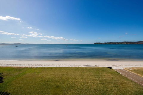 Waterfront Wonderland Foreshore Drive 41 - Tourism Bookings 3