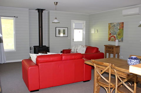 Amelina Cottages - Tourism Bookings 37