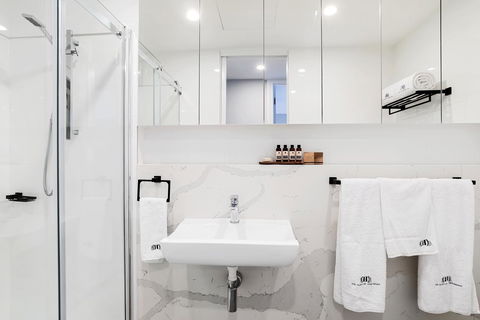 The Hamptons Apartments - Port Melbourne - Tourism Bookings 11
