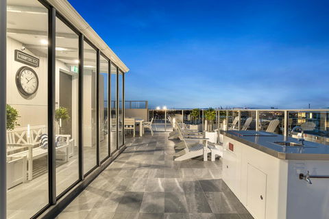 The Hamptons Apartments - Port Melbourne - Tourism Bookings 18
