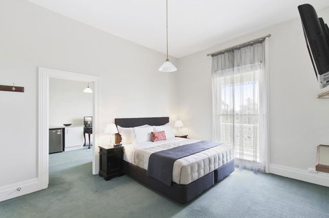The Riversleigh - Accommodation Europe 24