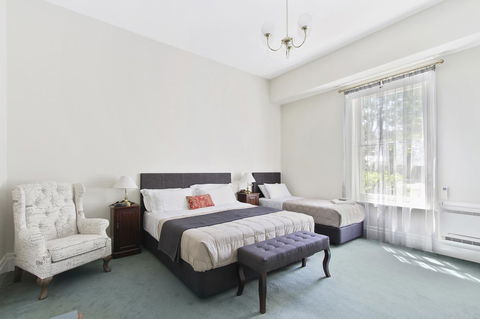 The Riversleigh - Accommodation Europe 8