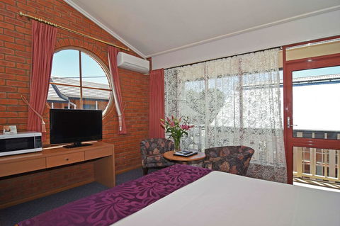 Main Lead Ballarat Motel - Events Australia 9