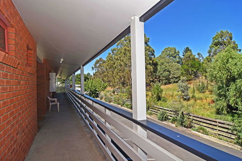 Main Lead Ballarat Motel - Events Australia 6