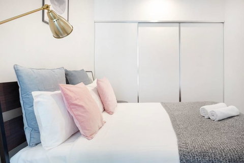 Southbank CityView 2BR Apartment On Clarendon - Events Australia 4