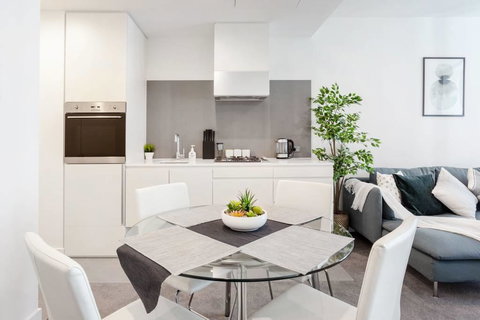 Southbank CityView 2BR Apartment On Clarendon - Events Australia 8