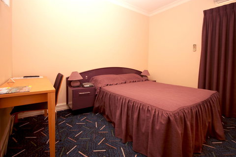 Mitchell River Tavern - Events Australia 31