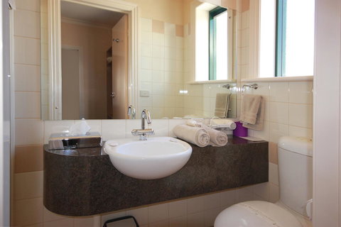 Mitchell River Tavern - Events Australia 19