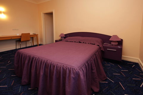 Mitchell River Tavern - Events Australia 22