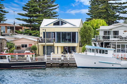Edge17 Port Fairy Wharf - Tourism Bookings 14