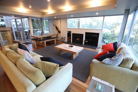 Lorne Luxury - Events Australia 8